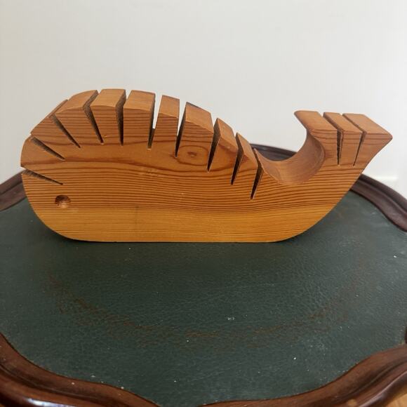 MCM Wooden Whale Letter Napkin Holder Solid Wood Handmade Carved in England VTG - Picture 6 of 14